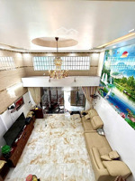 bán gấp nhà lý thường kiệt giáp q10, hẻm xe hơi tránh, 81m2(5.4x15m) sổ a4, 5 tầng.chỉ 16.5 tỷ