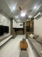 nhỉnh 5 tỷ chung cư no2 chùa láng, đống đa, sđcc 50m2 2pn 2wc nhà đẹp