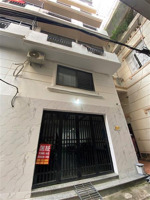 bán nhà bạch mai, 65m, 7 tầng thang máy, 12 phòng kk, dòng tiền 800 tr/năm, mt hhủng, 14 tỷ,pccc đủ