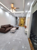 tôi chính chủ,bán nhà 6 tầng,có thang máy,đầu ngõ 181,trần phú,văn quán,hà đông.