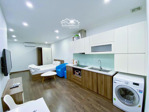 trống 1 phòng studio 40m2 tầng 1, full đồ máy giặt riêng, có bồn tắm khu đào tấn