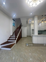 bán nhà 3 tầng mặt tiền trần thái tông đường 7,5m