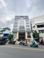 cho thuê nhà góc 2 mặt tiền nguyễn tri phương ngang 9 dài 20 kết cấu 3 tầng giá thuê : 90 triệu