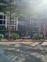 bán nhà mặt phố trần thái tông, 800 triệu / m2, 190 m2, phường dịch vọng hậu, cầu giấy, hà nội