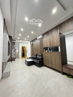 bán nhà mới 6 tầng thang máy trần khát chân 33m2 10 tỷ full nội thất gần ô tô ngõ thông