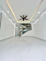 không đâu rẻ bằng him lam - hùng vương chỉ 4,x tỷ nhà 4 tầng 50m2 đường 10m xây mới cực đẹp