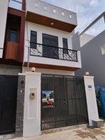 tôi chính chủ kẹt tiền cần bán gấp căn nhà kdc đặng gia phát