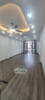 cho thuê nhà 50m2x3tầng, thang máy, 15tr, hà đông, 