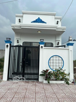 bán nhà mới 3 phòng ngủ khu dân cư đông phú hậu giang