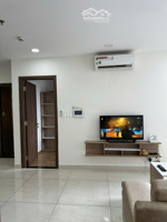 hotttt cần cho thuê gấp căn hộ rivera park sg. dt: 90m2, 2pn, 2wc. giá 18tr/th. lh: 