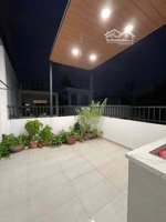 lâu rồi mới thấy nhà đẹp, sổ đẹp, giá đẹp. 80m2, 3t, 5pn, 4wc. giá 9,3 tỷ