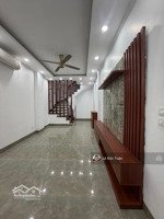 giáp bát - hoàng mai nhà đẹp ngõ đẹp 15m ra oto, trước nhà thoáng sạch, 35m x 5 tầng sổ vuông vắn