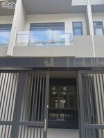 Cho thuê Nhà phố thương mại 4T, 267m2 sàn, Bcons UNI Valley,Bình Dương giá 15 triệu