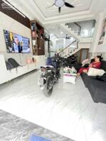 Phan Xích Long, Phú Nhuân, nhà đẹp ở ngay, 4 Tầng, gần mặt tiền, ngang 4m,128m2 DTsd, 6.45 Tỷ