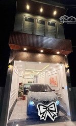 bán căn nhà thạch bàn 6 tầng thang máy gara ô tô thạch bàn ngõ ô tô thông, full nội thất