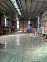 cho thuê nhà xưởng 400m2 gần quốc lộ 1a cầu vượt tân thới hiệp