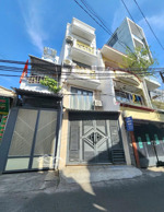 dọn vào ở ngay nhà thích quảng đức,p5,phú nhuận.giá:5tỷ130/4.2mx13m.sổ riêng