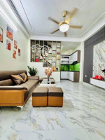 bán nhà trung kiên từ liêm 5,75 tỷ , 35m2 - 5 tầng, ô tô gần, 3 phòng ngủ, sát cầu diễn, ngõ nông.