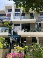 nhà 3 tầng gần nguyễn thị định - đường 12m, ngang 5.2m, full nội thất - 10.3 tỷ tl