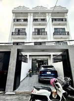 nhà thiên lôi - vĩnh niệm, 141m 4 tầng, sân cổng, thang máy, giá 8.9 tỉ