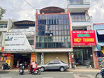 nhà 3 tầng 23/10 _ xéo bên kia đường là siêu thị lotte mart ( ngang dài hơn 6m ) giá: 16 tỷ