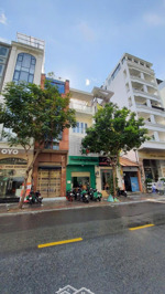 siêu phẩm - khan hiếm mt trung tâm, p. bến thành quận 1, dt 8x20m, 4 tầng, hđt 220tr/th, 82 tỷ