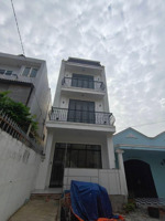 nhà mới đẹp 3 lầu. ngay võ văn ngân trung tâm thủ đức. chỉ 7 tỉ.