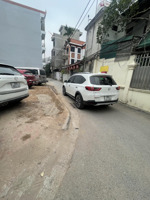 đất kẻ tạnh - giang biên - 54m2 - ô tô thông tránh - cạnh chợ - trường học - hồ điều hoà - 9.1 tỷ