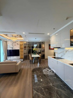 bán nhanh siêu phẩm 2pn 2wc nhà đẹp toà lanmark4 diện tích 80m2. giá 12tỷ bao hết