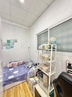 nhà đẹp đón tết - 4,68 tỷ ngã tư hàng xanh cạnh 5 trường đại học - 4x8=32m2 1 trệt 1 lầu 2pn