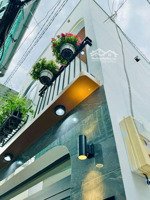 nhà bán đường bạch đằng. bthanh
33m2. 2 tầng. 3,3x10m. 3pn