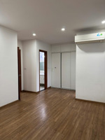 chính chủ bán căn hộ 2 phòng ngủ 80m2 chung cư hoàng thành pearl, nhà mới chưa ở. lh 