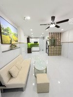 siêu phẩm tân bình - gần etown - vị trí đắc địa - 2 tầng - 2pn - chỉ 4.xxx tỷ.