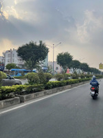 bán nhà dt lớn 804m2 mặt tiền đường trường chinh tuyến metro số 2 đi về trung tâm tp gần giá 140 ty