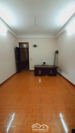 cho thuê nhà ngõ phố đào tấn . dt 48 m2, nhà 4 tầng ,( giá 13,5 triệu / tháng )