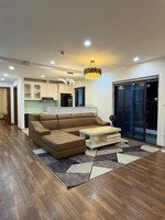 cần bán căn hộ lô góc goldmark city 136 hồ tùng mậu, cầu giấy. giá 10.5 tỷ