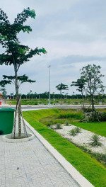 chủ ngộp cần bán gấp nền 5x18(90m2 sổ hồng riêng giá 1tỷ5. thuộc giai đoạn 1 của dự án dragon pearl