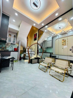 nhà mặt phố đại la, 5.5 tỷ, 5 tầng