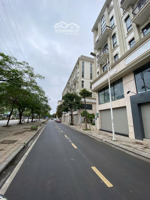 cho thuê lk him lam - vạn phúc - hà đông. 95m2 x 6t, mt: 6m, thông sàn, thang máy, đh, nl đầy đủ