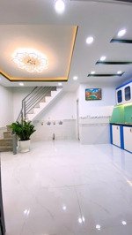 nhà an phú đông 09 vừa hoàn thiện cần bán