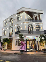 hạ giá 200tr bán gấp căn nhà phố góc 2 mặt tiền an phú thuận an bình dương tặng full nội thất