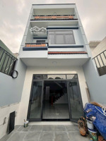 bán nhà trệt lầu mới tinh sát chợ dĩ an vị trí trung tâm gần đường trần hưng đạo