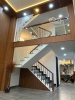 "gấp" gần tết giảm giá nhà mới 100% siêu đẹp phong cách luxury nhà mặt tiền q.tân phú.