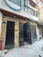 nhà riêng phố đại linh 5 tầng rưỡi, ngõ chải nhựa, gần ô tô, đối diện công viên, 6 tòa cc vinaconex