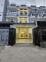 nhà xinh 3 lầu đường nguyễn thị sáu,,, kế bên công viên 3,7 ha.. chỉ 5,66 tỷ