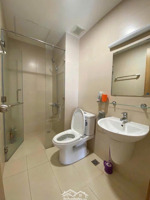 giá 12tr/th, the useful (the era) lạc long quân, tb, 110m2, 3pn, nhà trống.