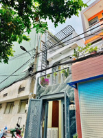 cuối năm bán gấp nhà đường lạc long quân p.5 q.11 giá 2 tỷ 190tr/60m2.