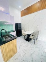 hh mg nhờ dẫn dùm nhà full nội thất quang trung p8 dt 4x10m 1 lầu