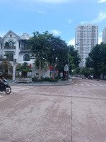 cần bán biệt thự lô góc khu c gleximco view vườn hoa. 176m2- mặt tiền 16m