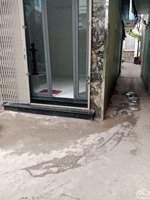 nhà lưu hữu phước p15 q8 giá 2tỷ500. diện tích 3,7x6. 1 lầu đúc 3pn 2wc. sổ hồng riêng. sân, ban c